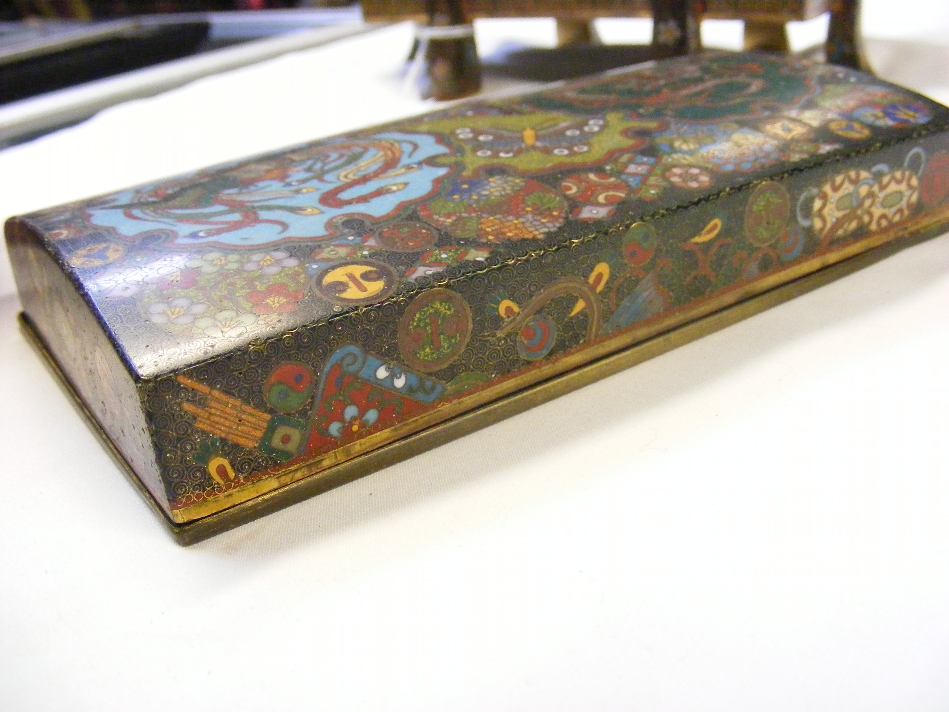 An antique Cloisonne rectangular box with dragon a - Image 8 of 17