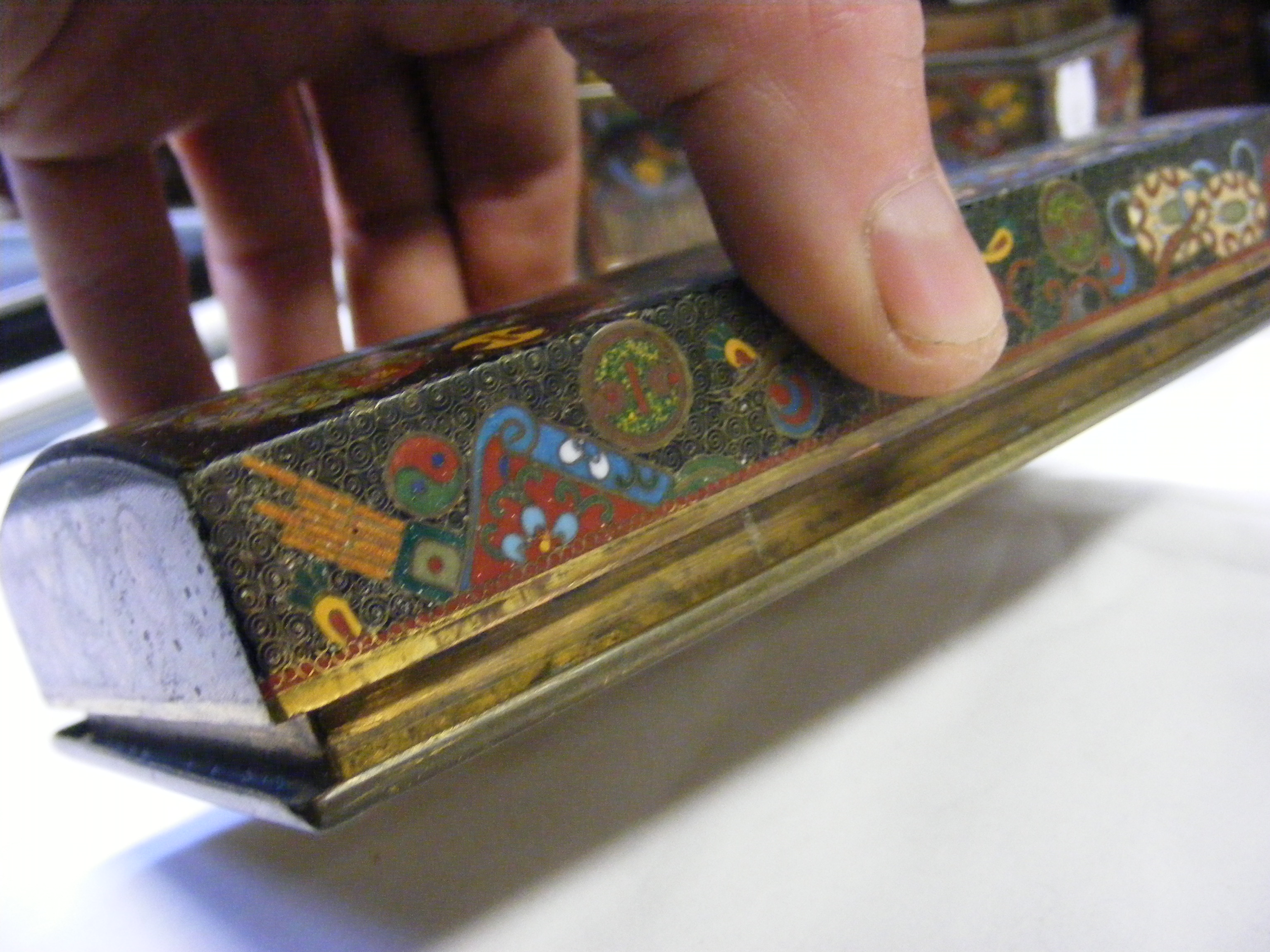 An antique Cloisonne rectangular box with dragon a - Image 7 of 17