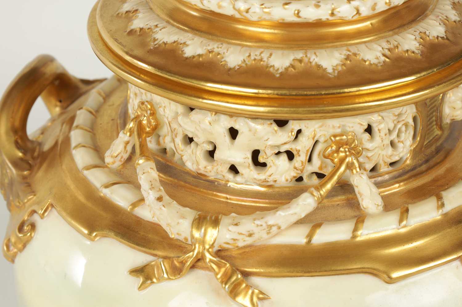 JOHN STINTON. A FINE RICHLY GILT, RELIEF MOULDED TWO HANDLED BULBOUS BLUSHED IVORY POT POURRI CABINE - Image 8 of 11
