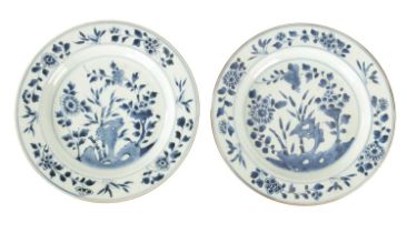 A PAIR OF 18TH CENTURY CHINESE BLUE AND WHITE PLATES