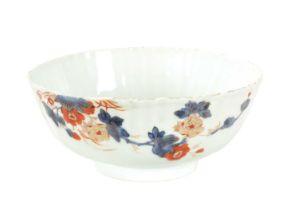 AN 18TH CENTURY CHINESE PORCELAIN BOWL