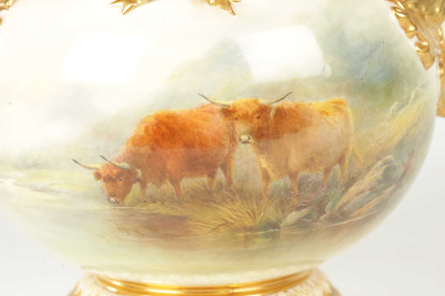 JOHN STINTON. A FINE RICHLY GILT, RELIEF MOULDED TWO HANDLED BULBOUS BLUSHED IVORY POT POURRI CABINE - Image 3 of 11