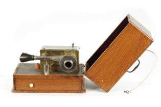 AN UNUSUAL LATE 19TH/EARLY 20TH CENTURY SCIENTIFIC INSTRUMENT