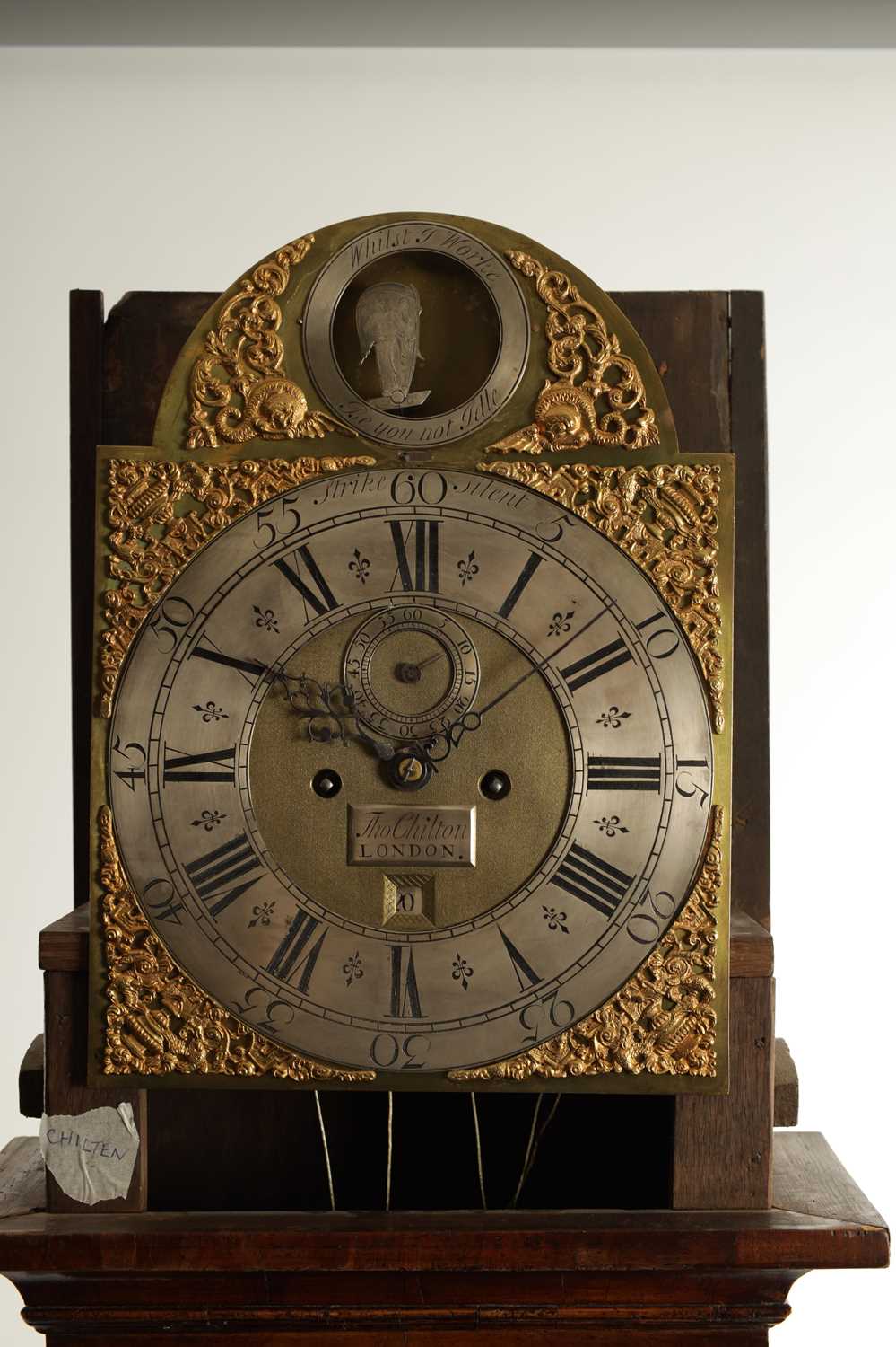 THOMAS CHILTON, LONDON. A MID-18TH CENTURY BURR WALNUT EIGHT-DAY LONGCASE CLOCK - Image 3 of 6