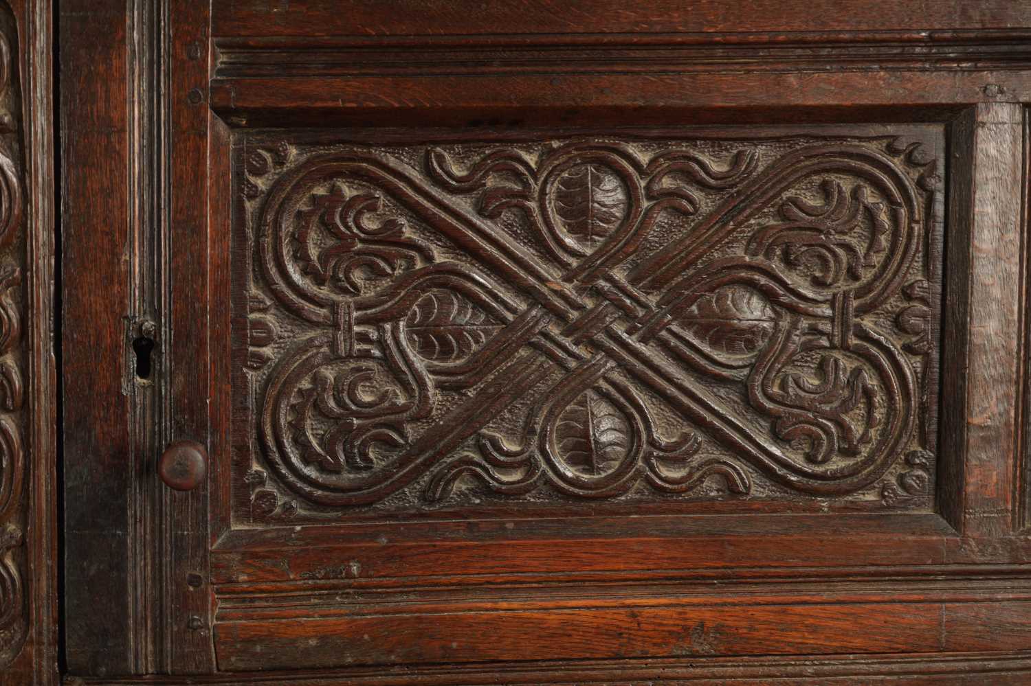 A GOOD LATE 17TH CENTURY OVERSIZED CARVED OAK WESTMORLAND COURT CUPBOARD DATED 1673 - Image 2 of 8