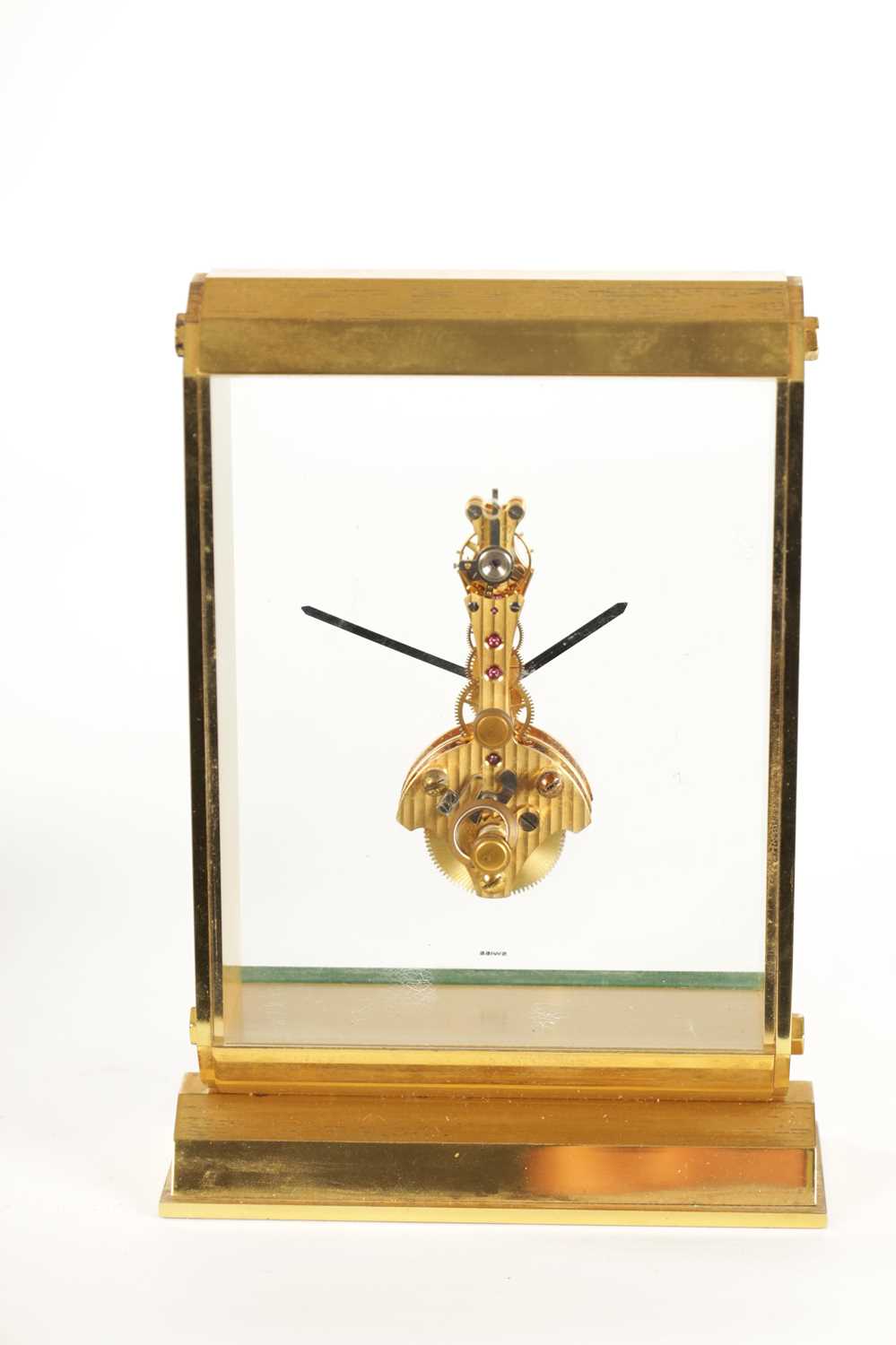 A SWISS JAEGER-LECOULTRE TYPE MANTEL CLOCK - Image 5 of 7