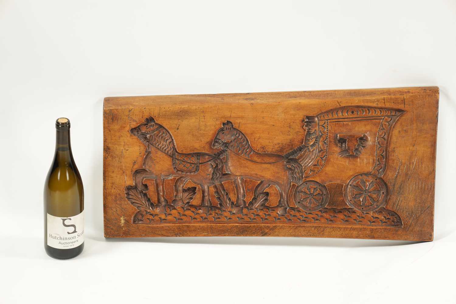 AN UNUSUAL 18TH CENTURY DUTCH CARVED FRUITWOOD GINGERBREAD MOULD - Image 2 of 4
