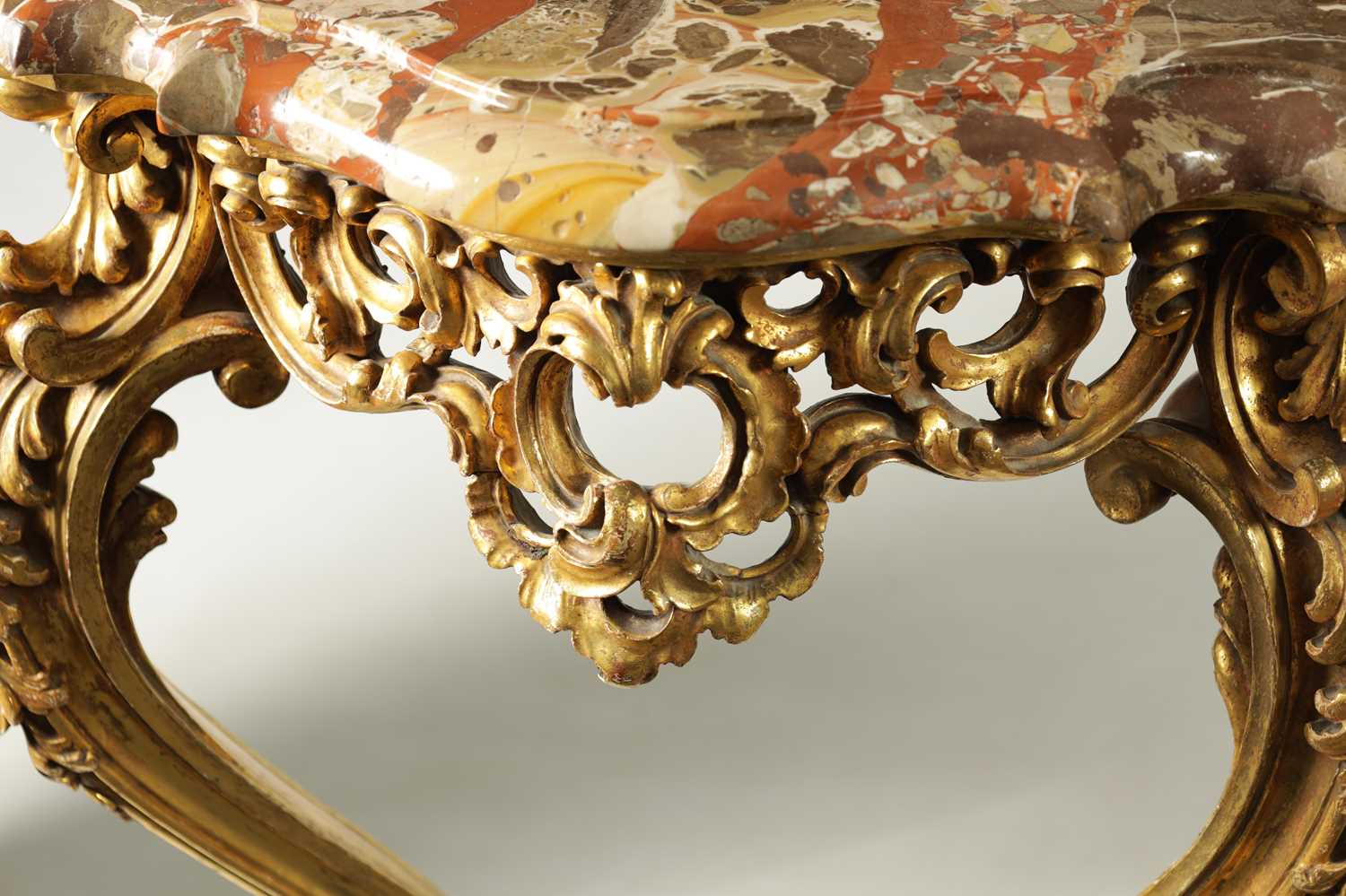 A 19TH CENTURY CARVED GILTWOOD PIER TABLE - Image 2 of 7