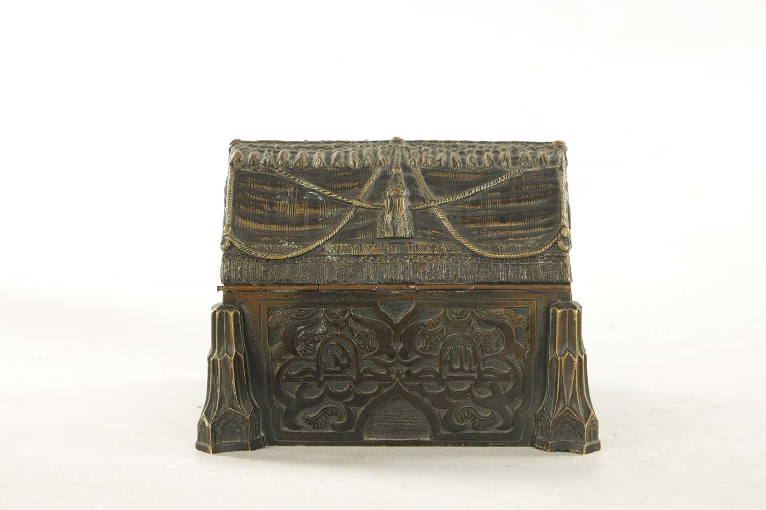 ATT A.TITZE AN EARLY 20TH CENTURY AUSTRIAN BRONZE EROTIC JEWELLERY CASKET - Image 7 of 7