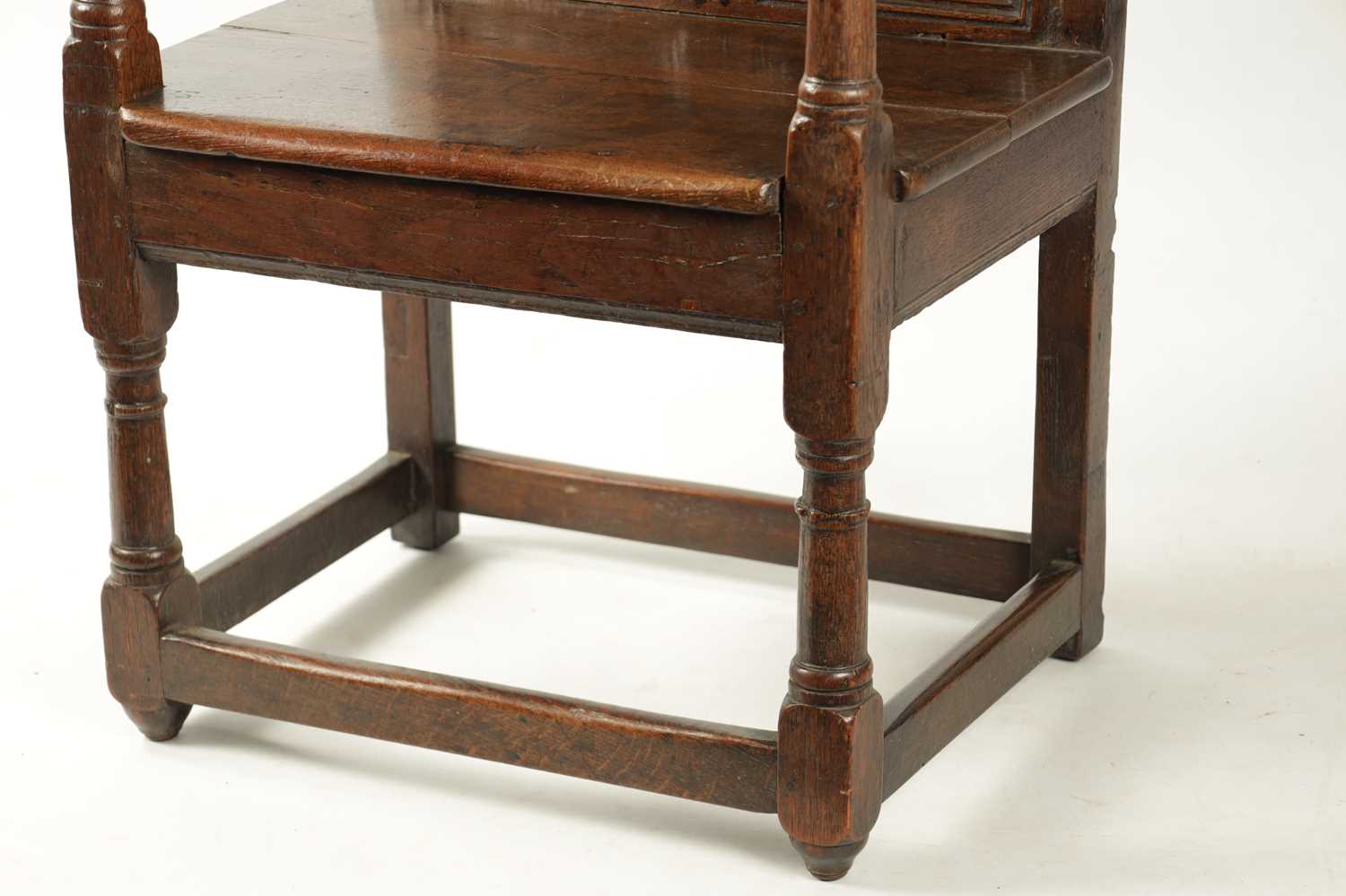 A 17TH CENTURY CARVED OAK JACOBEAN STYLE WAINSCOT CHAIR - Image 5 of 13