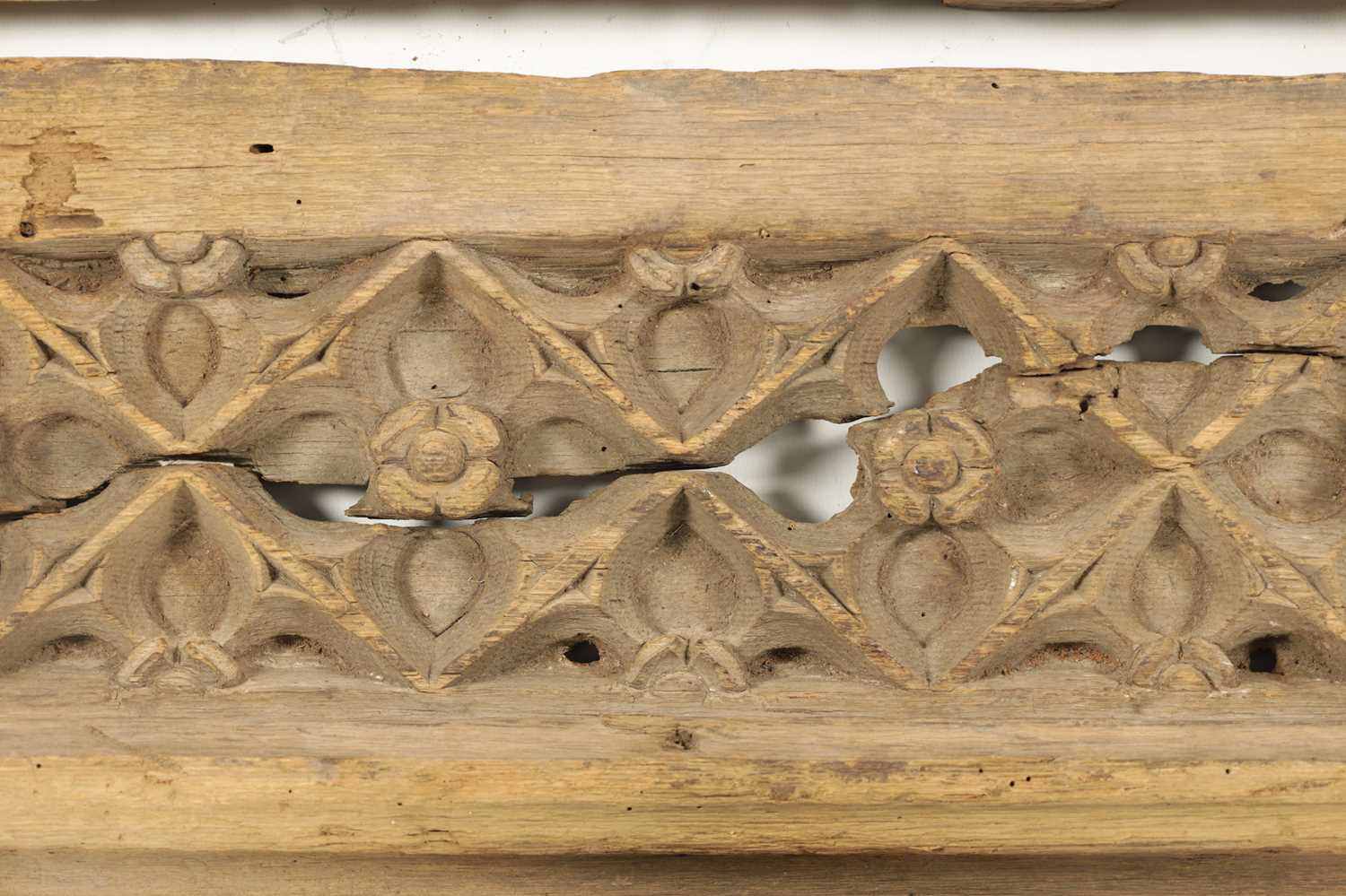 TWO 17TH CENTURY GOTHIC FRETTED SECTION OF OAK FRIEZE - Image 4 of 5