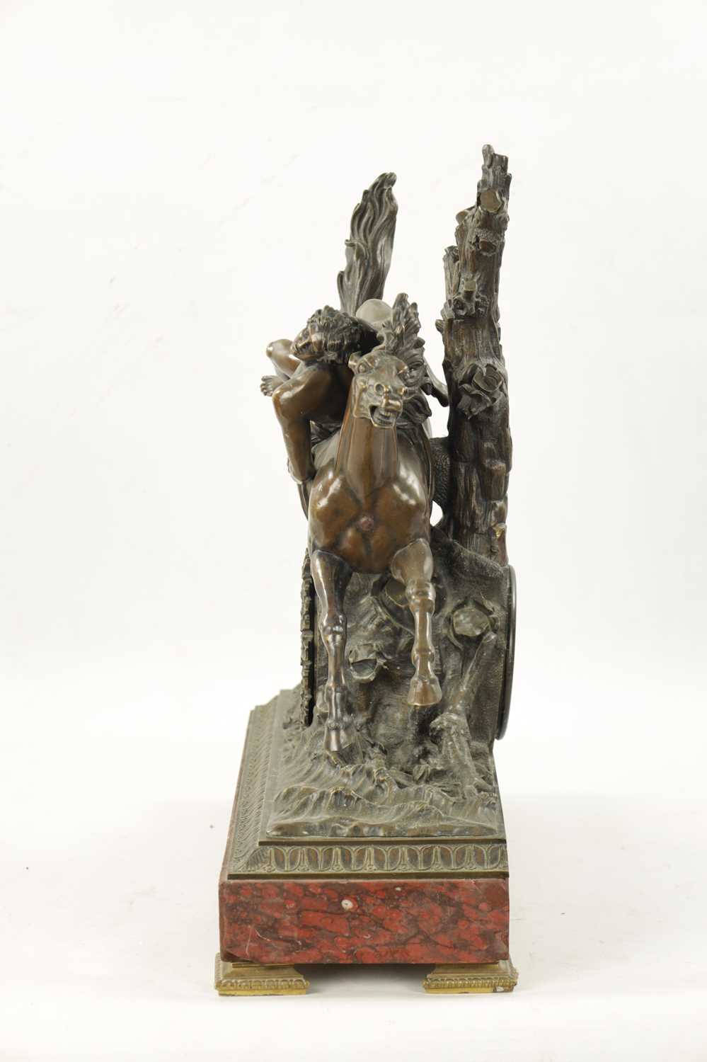 A LARGE LATE 19TH CENTURY FRENCH BRONZE AND ROUGE MARBLE MANTEL CLOCK - Image 6 of 13
