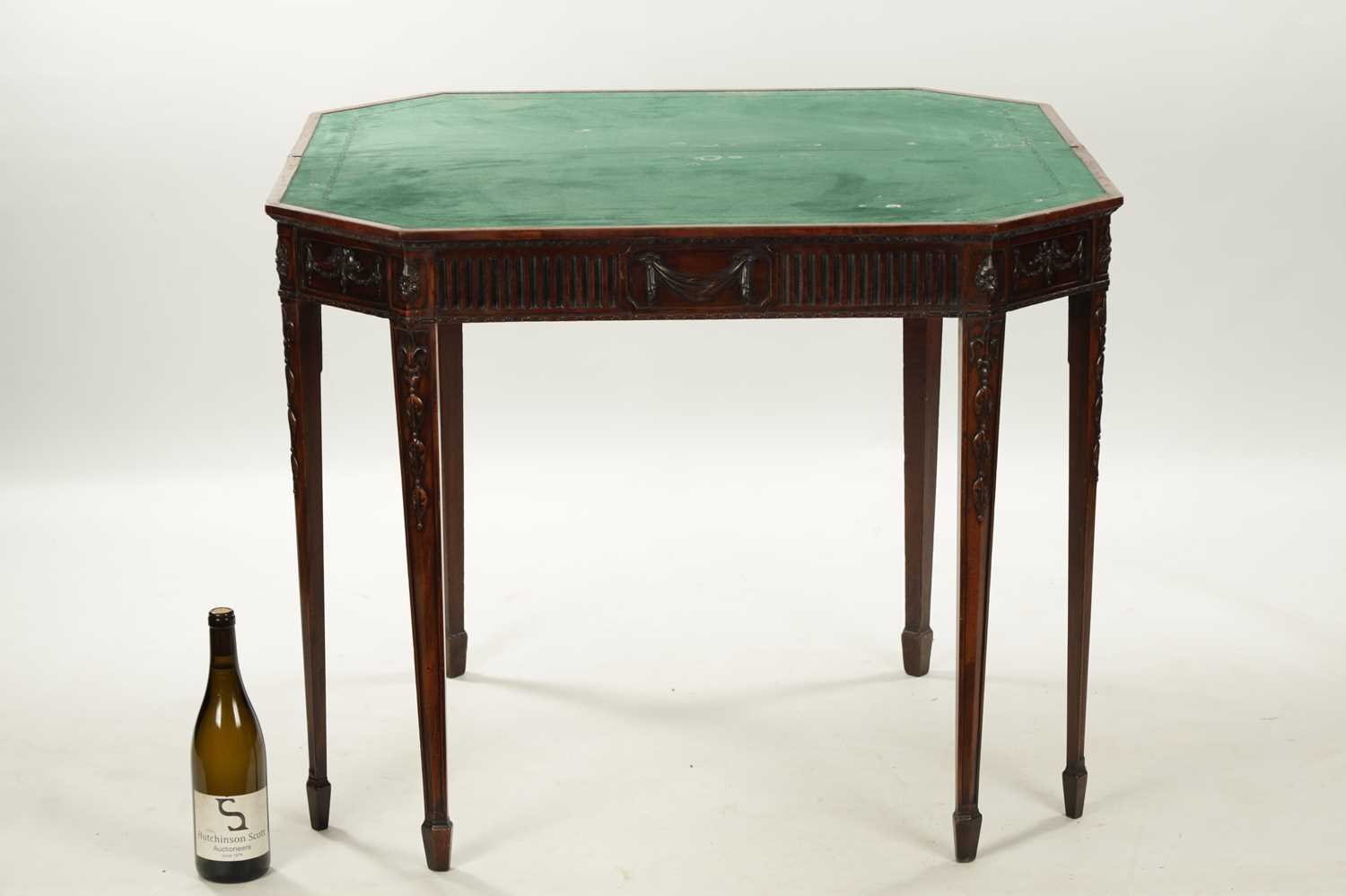 A LATE GEORGIAN ADAM-STYLE MAHOGANY CARD TABLE - Image 4 of 6