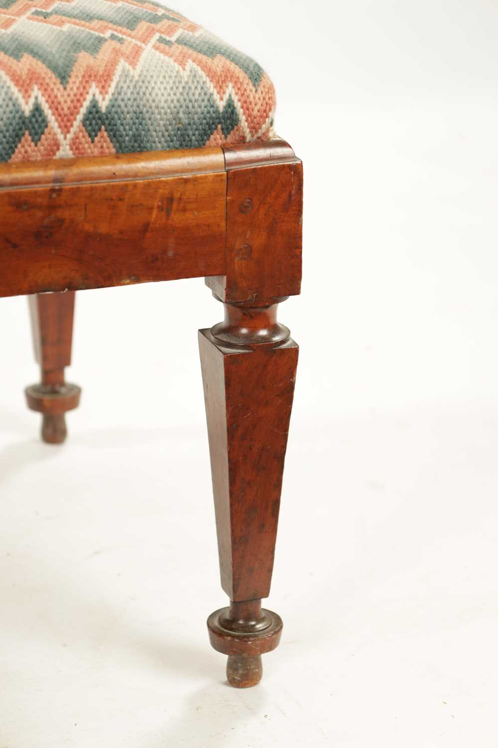 A LATE 18TH CENTURY MAHOGANY UPHOLSTERED DRESSING ROOM STOOL - Image 4 of 6