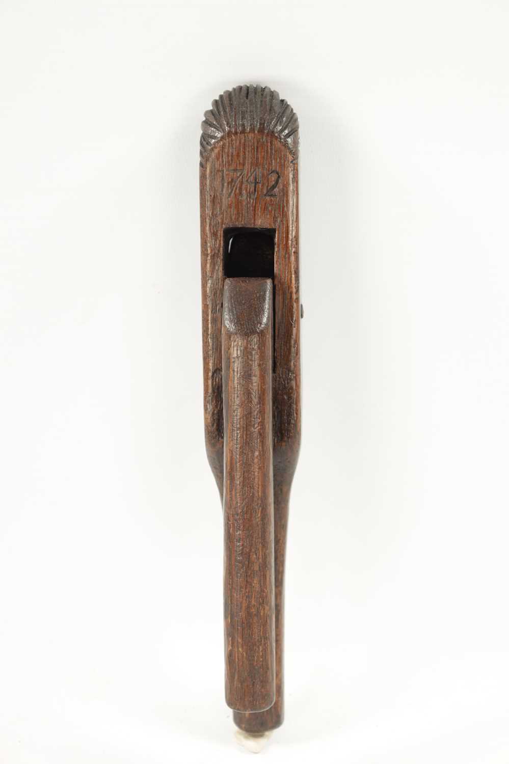 A PRIMITIVE MID 18TH CENTURY FOLK ART NUT CRACKER - Image 5 of 8