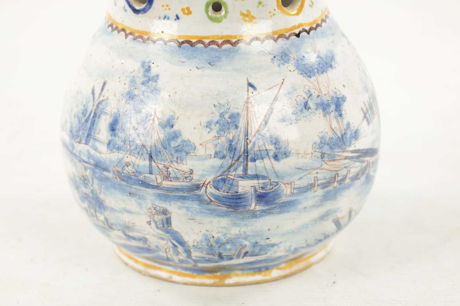 AN 18TH CENTURY DUTCH DELFTWARE PUZZLE JUG - Bild 7 aus 8