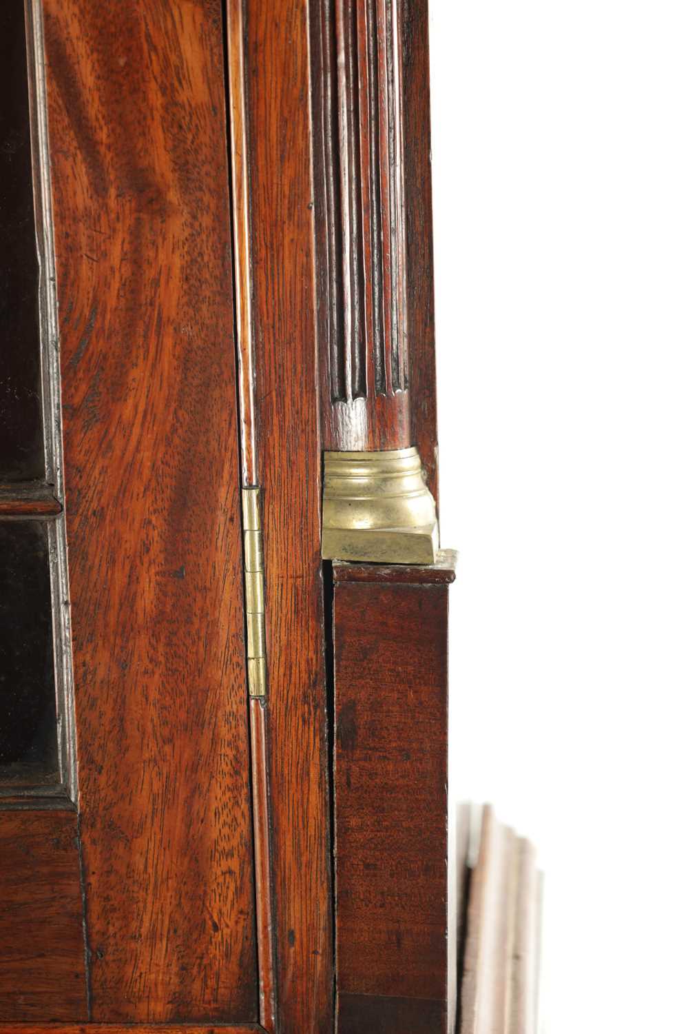 A GEORGE III MAHOGANY BUREAU BOOKCASE - Image 7 of 10