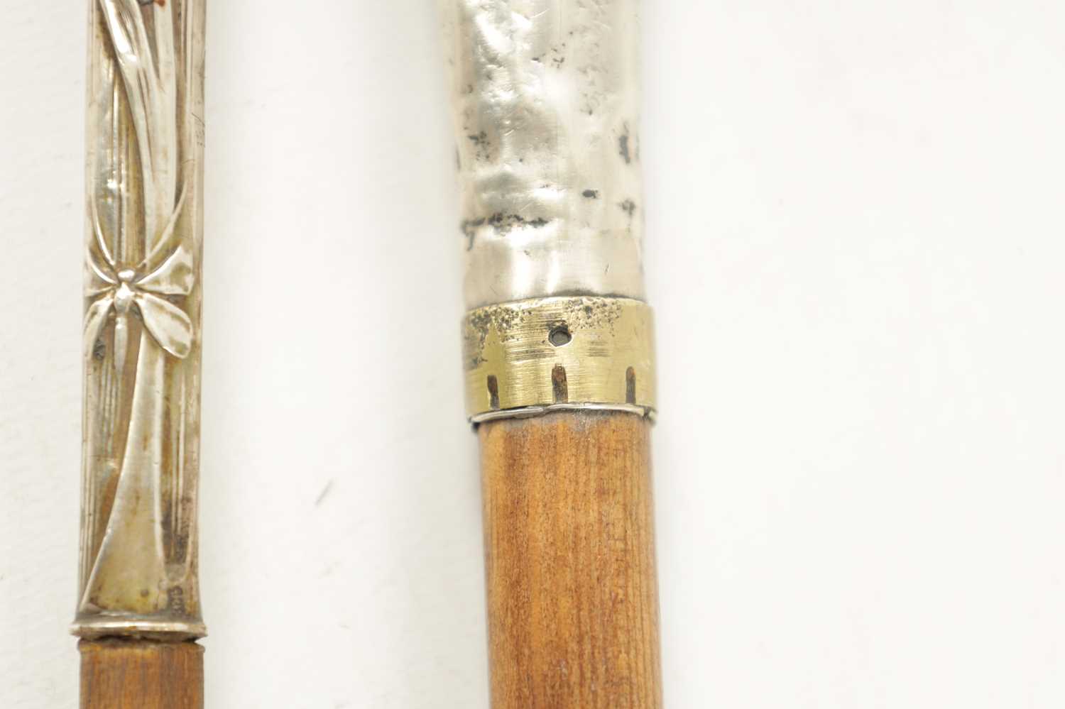 A COLLECTION OF THREE ART NOUVEAU SILVER TOPPED WALKING STICKS - Image 6 of 8