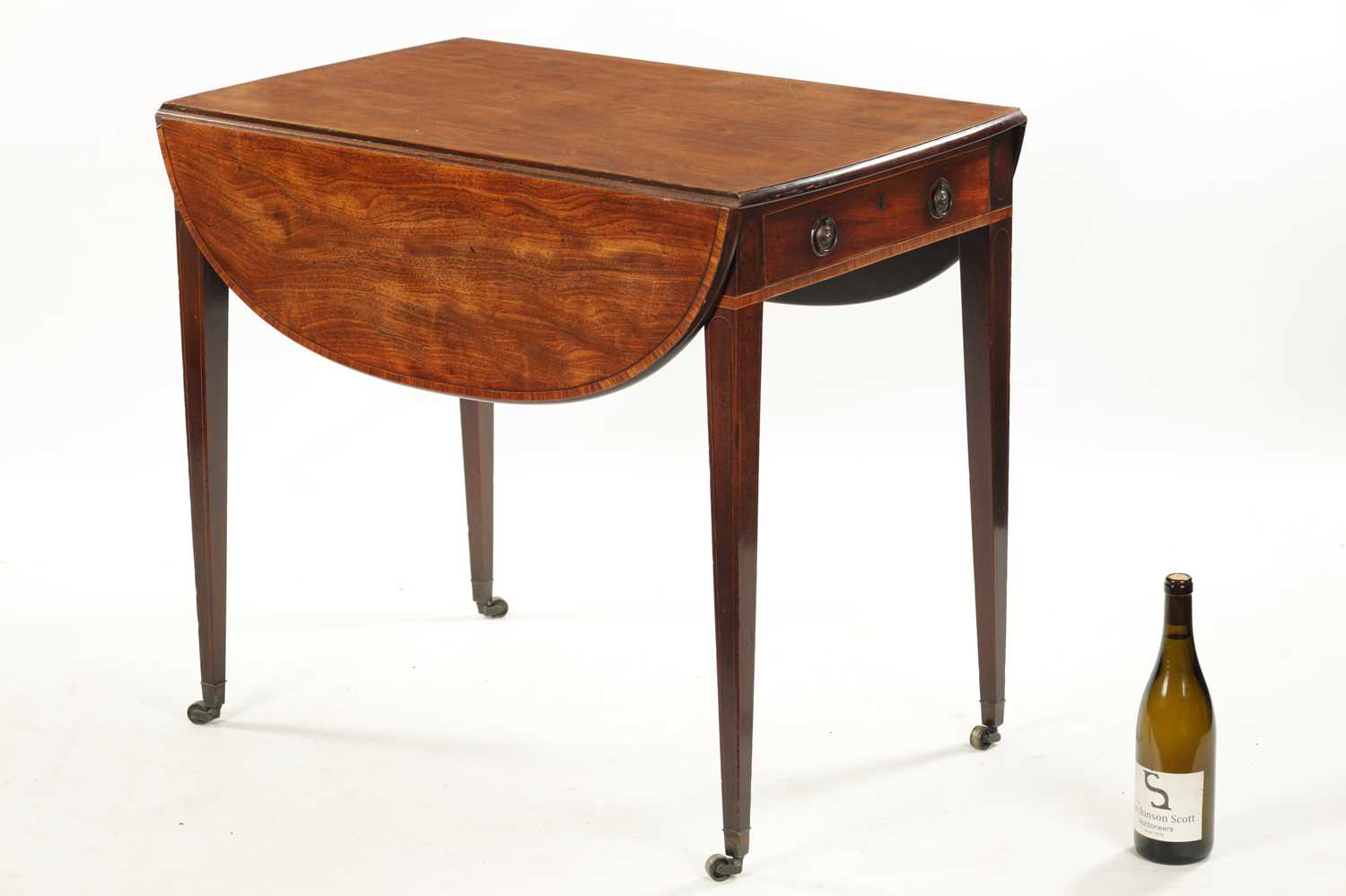 A GEORGE III MAHOGANY PEMBROKE TABLE OF SUPERB COLOUR AND PATINA - Image 2 of 11