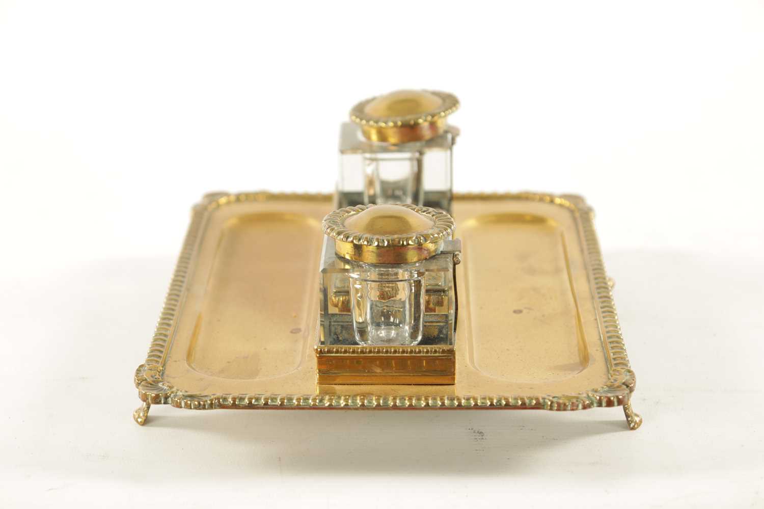 A 19TH CENTURY BRASS DESKTOP INKWELL - Image 5 of 8