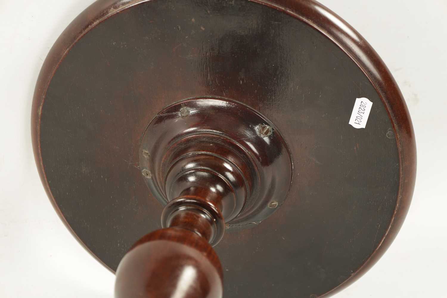 A GEORGE III MAHOGANY CANDLE STAND - Image 7 of 7