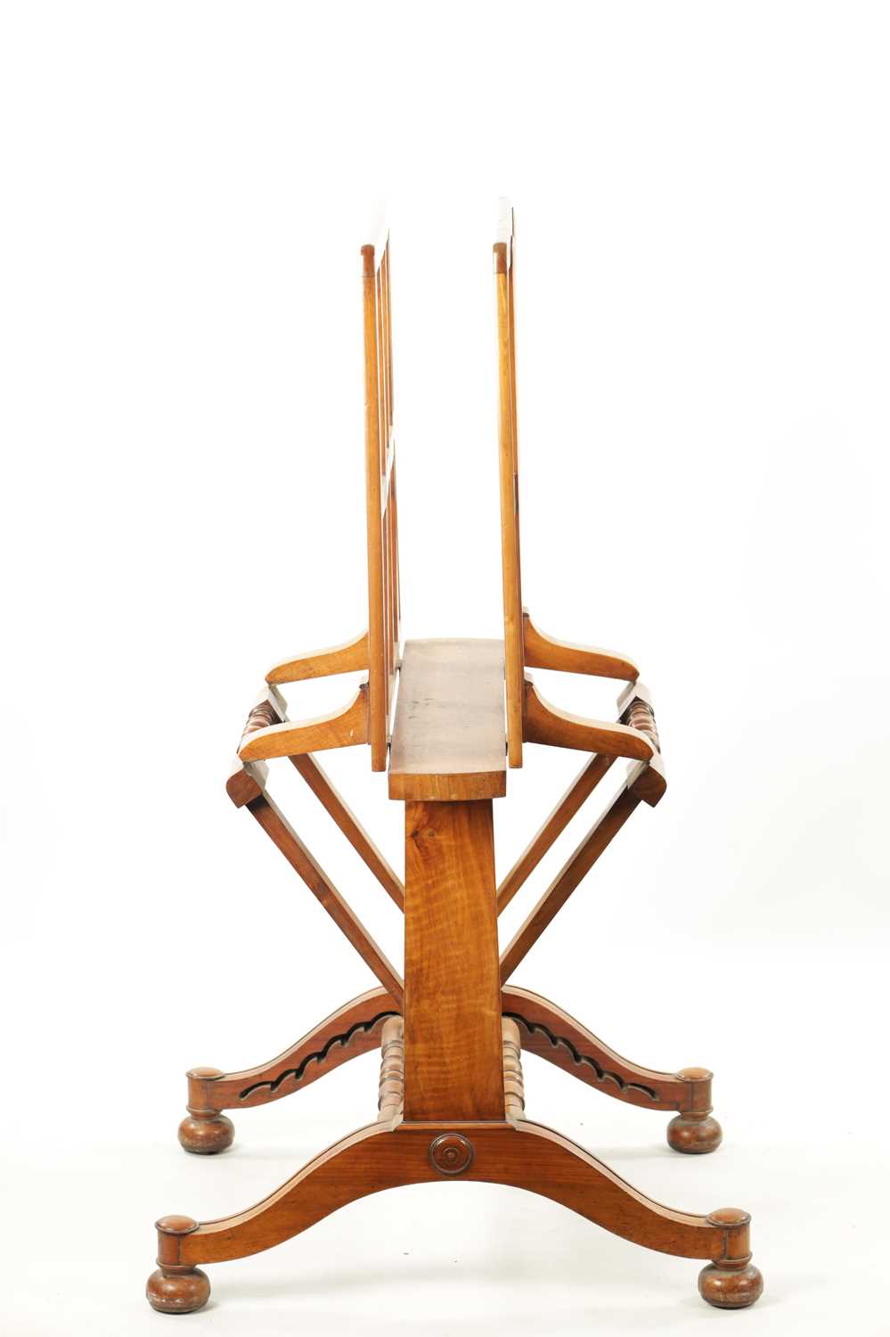 A WILLIAM IV FIGURED WALNUT ADJUSTABLE FOLIO STAND IN THE MANNER OF GILLOWS - Image 9 of 11