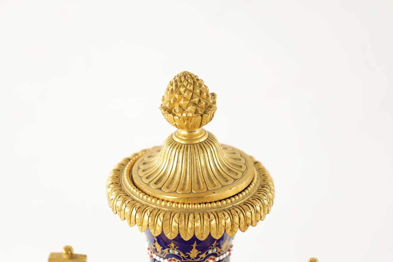 A FINE 19TH CENTURY FRENCH ORMOLU AND SEVRES PORCELAIN CLOCK GARNITURE - Image 6 of 12