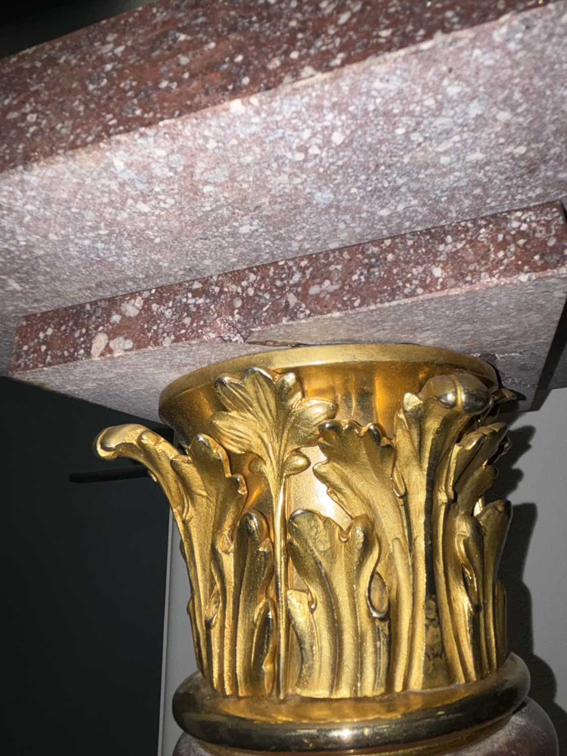 A PAIR OF 20TH CENTURY PORPHYRY TYPE AND ORMOLU MOUNTED COLUMNS - Image 6 of 7