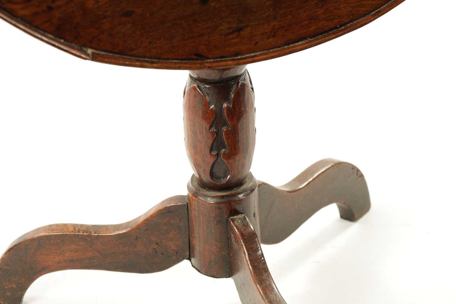 AN 18TH CENTURY WELSH OAK TRIPOD TABLE - Image 3 of 6