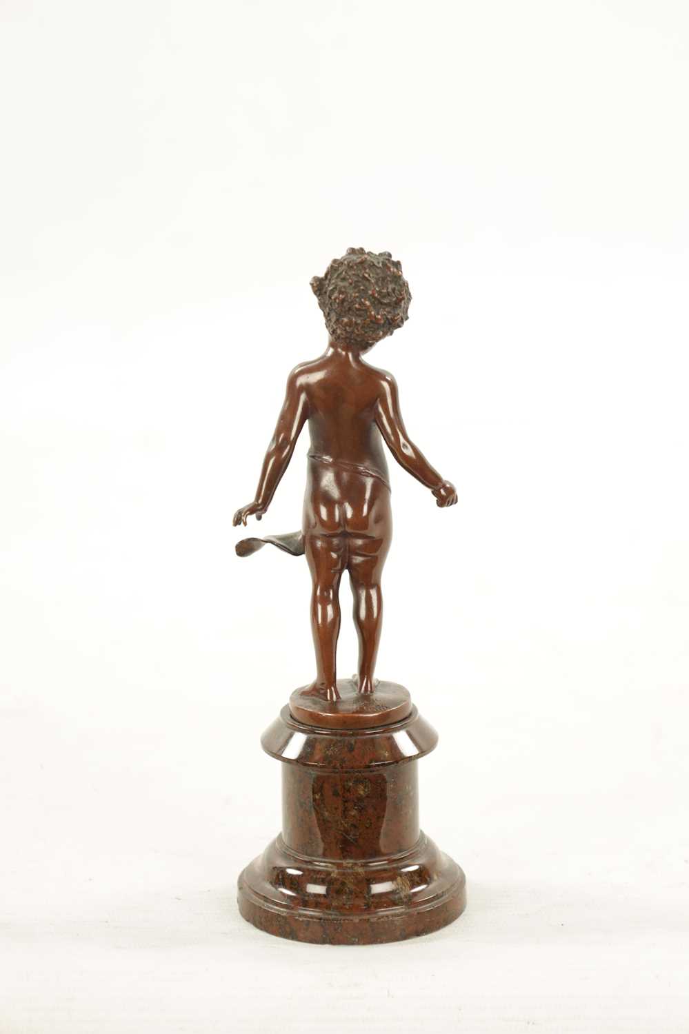 A SMALL 19TH CENTURY BROWN PATINATED BRONZE OF A BOY - Image 6 of 8