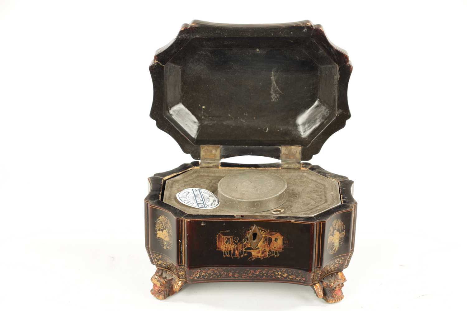 A 19TH CENTURY CHINESE EXPORT CHINOISERIE TEA CADDY - Image 2 of 8