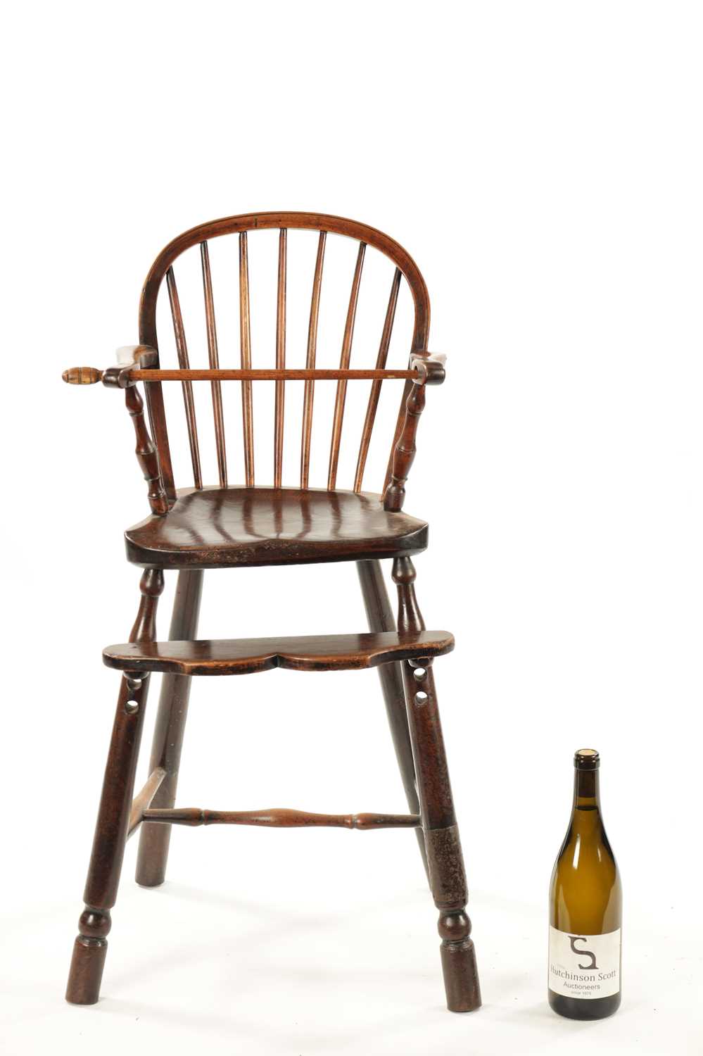 A 19TH CENTURY FRUITWOOD CHILDREN’S SPINDLE BACK HIGH CHAIR - Image 5 of 7