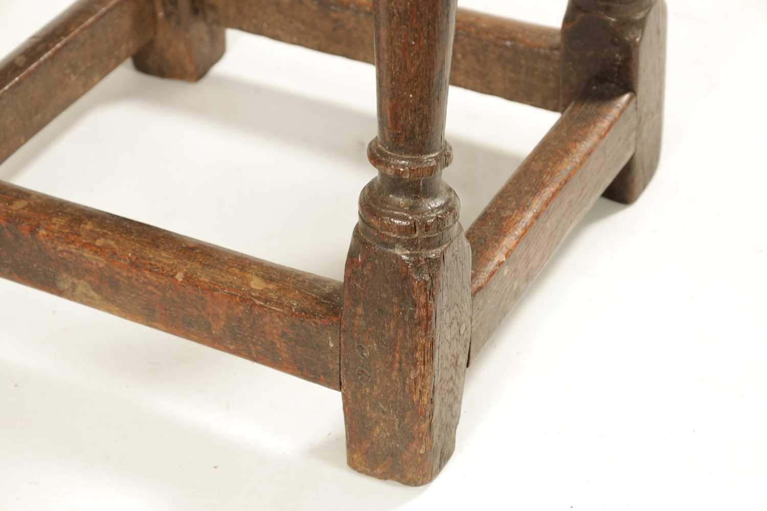 A 17TH CENTURY OAK JOINT STOOL - Image 5 of 9