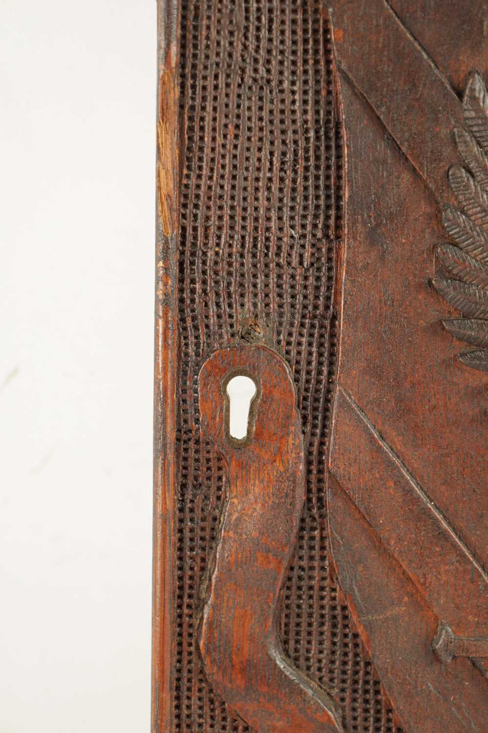 A VICTORIAN CARVED OAK COAT OF ARMS PANEL - Image 4 of 6