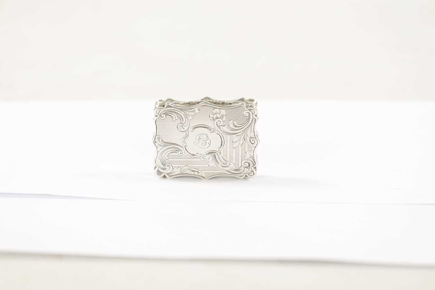 A NATHANIEL MILLS MID 19TH CENTURY SILVER VINAIGRETTE - Image 2 of 8