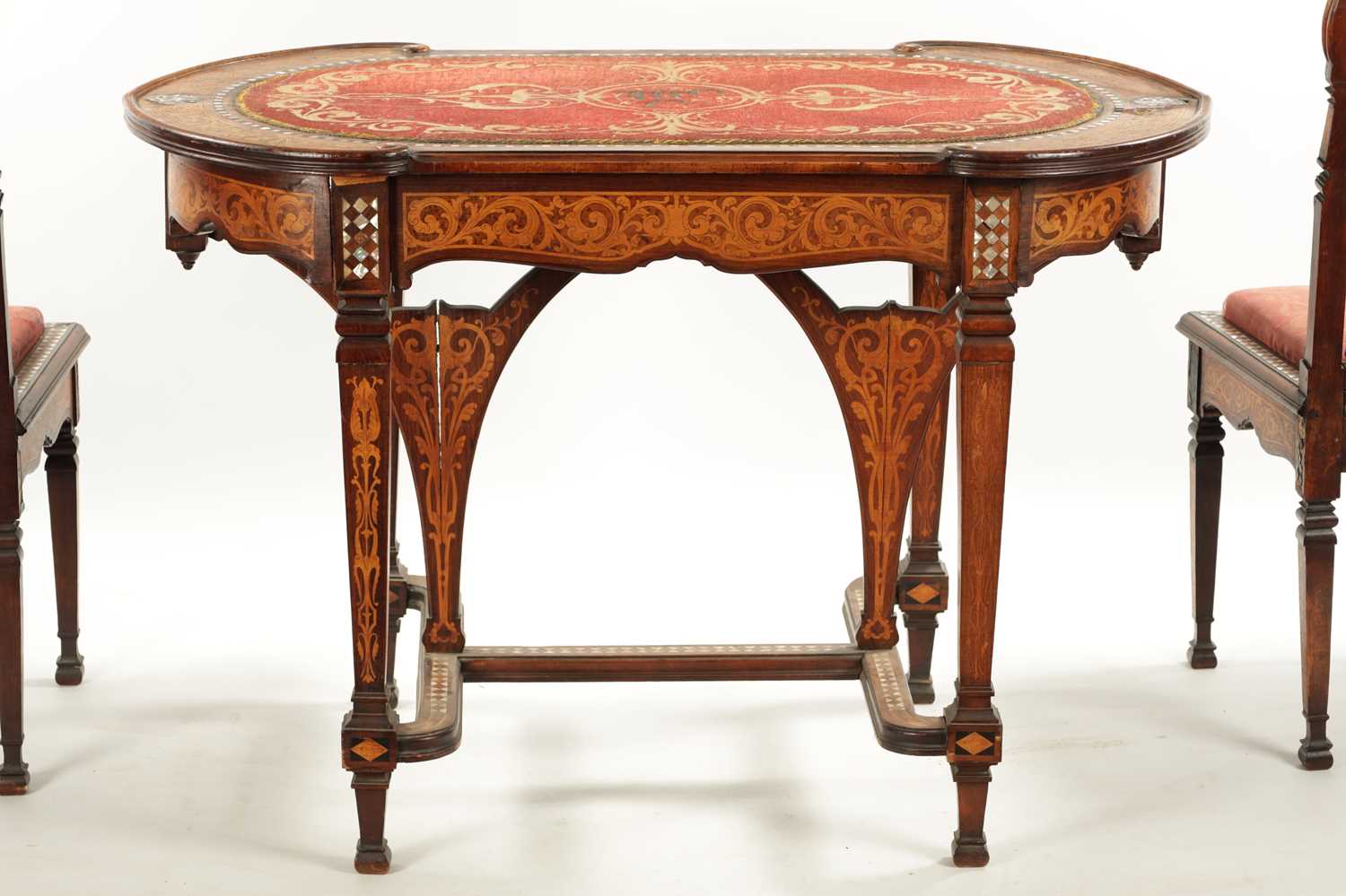 AN ART NOUVEAU OTTOMAN ISLAMIC STYLE WRITING TABLE AND TWO CHAIRS - Image 10 of 12