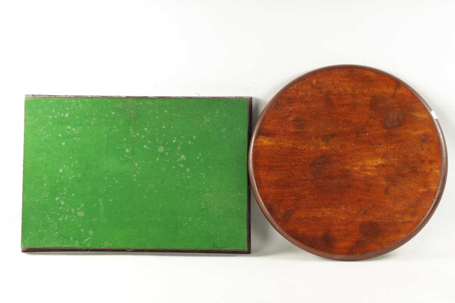 AN 18TH CENTURY RECTANGULAR FRETTED GALLERY TRAY TOGETHER WITH A MAHOGANY CIRCULAR TOP - Image 5 of 5