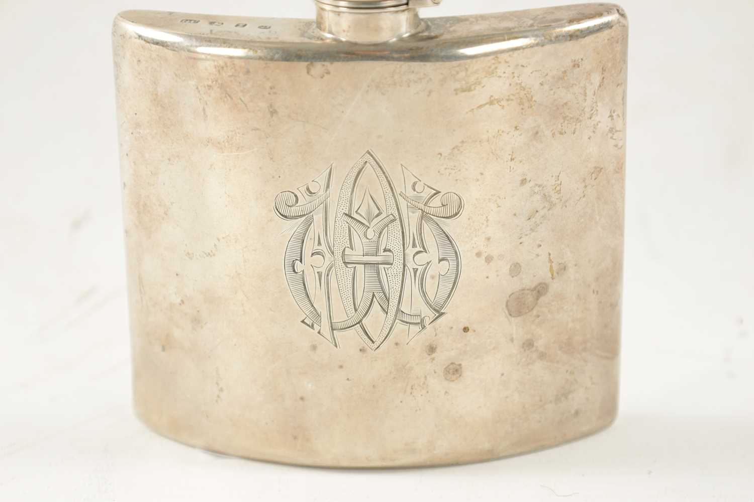 A LATE 19TH CENTURY SILVER HIPFLASK - Image 4 of 6