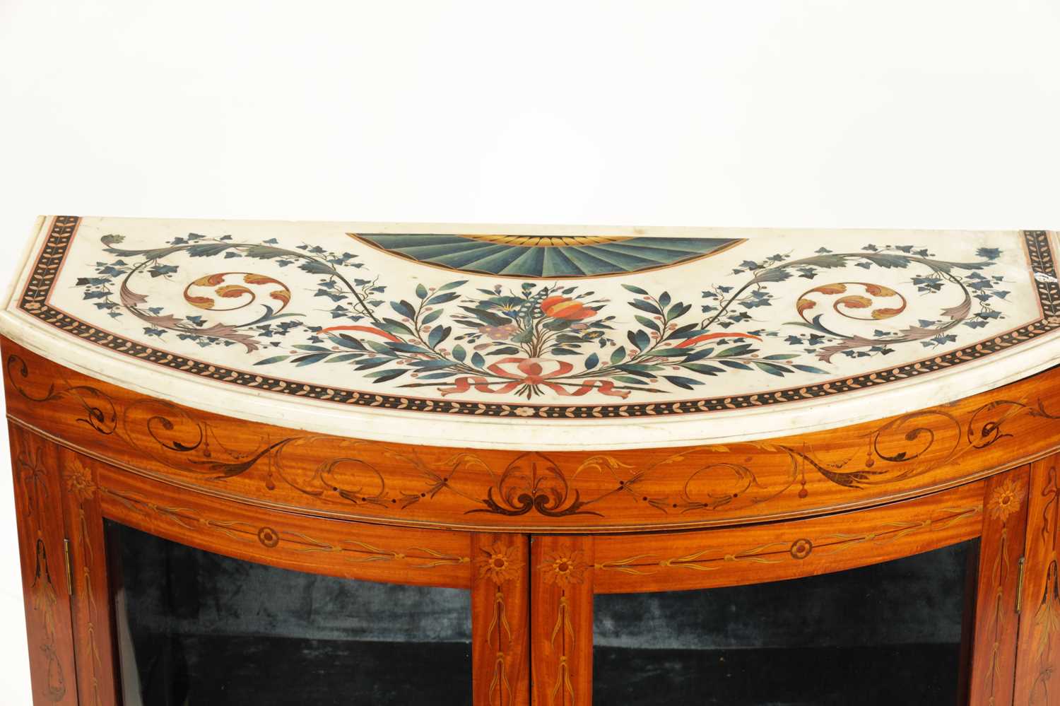 A FINE PAIR OF GEORGE III INLAID SATINWOOD BOW-FRONT SIDE CABINETS IN THE MANNER OF MOORE OF DUBLIN - Image 7 of 14