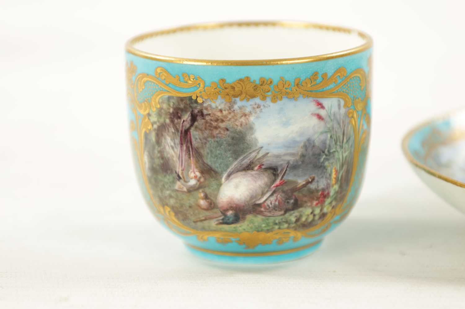 A FINE LATE 18TH / 19TH CENTURY SEVRES PORCELAIN CUP AND SAUCER - Image 8 of 13