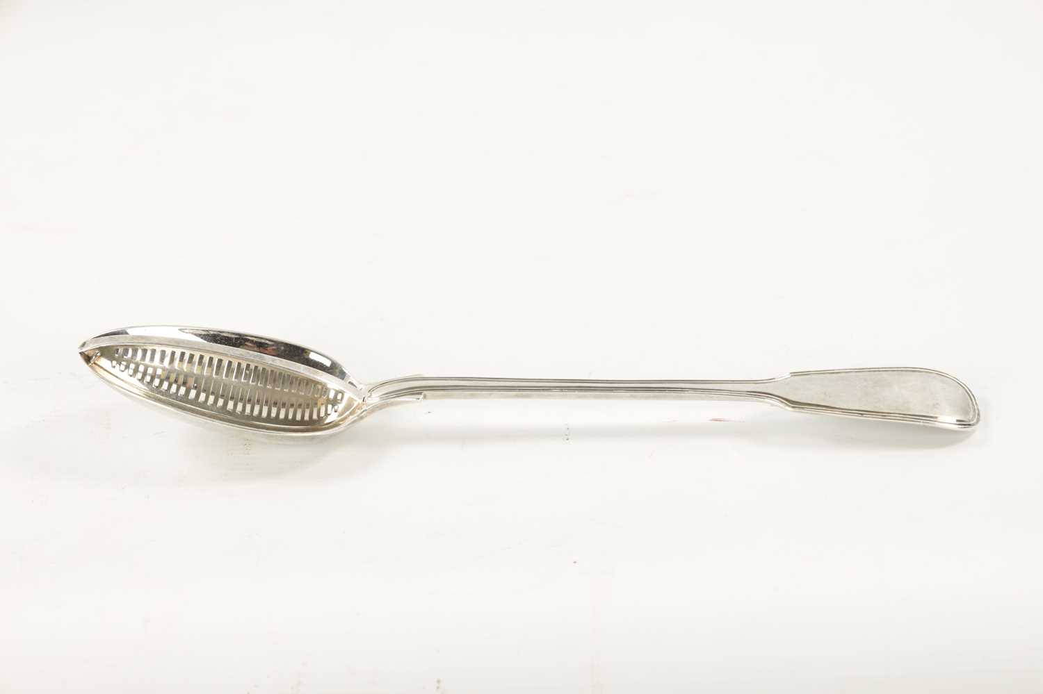 A VICTORIAN SILVER FIDDLE AND THREAD PATTERN STRAINING SPOON - Image 2 of 7