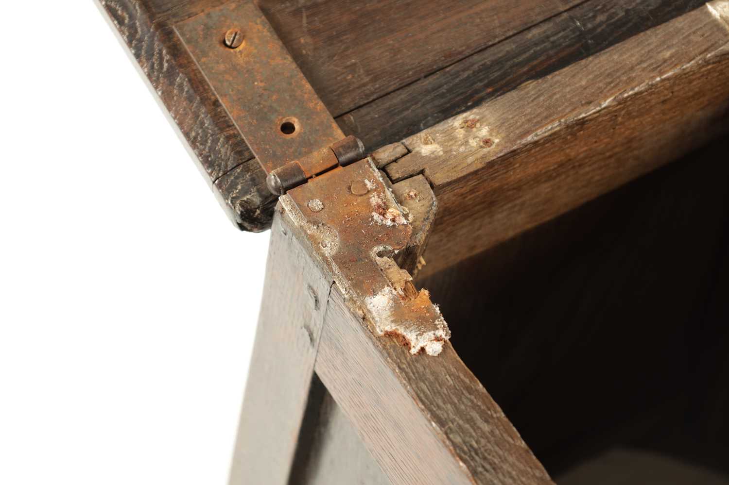 A 17TH CENTURY OAK BOX STOOL - Image 3 of 6