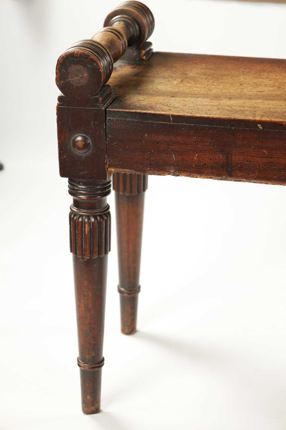 A WILLIAM IV MAHOGANY HALL BENCH OF LARGE SIZE - Image 3 of 10