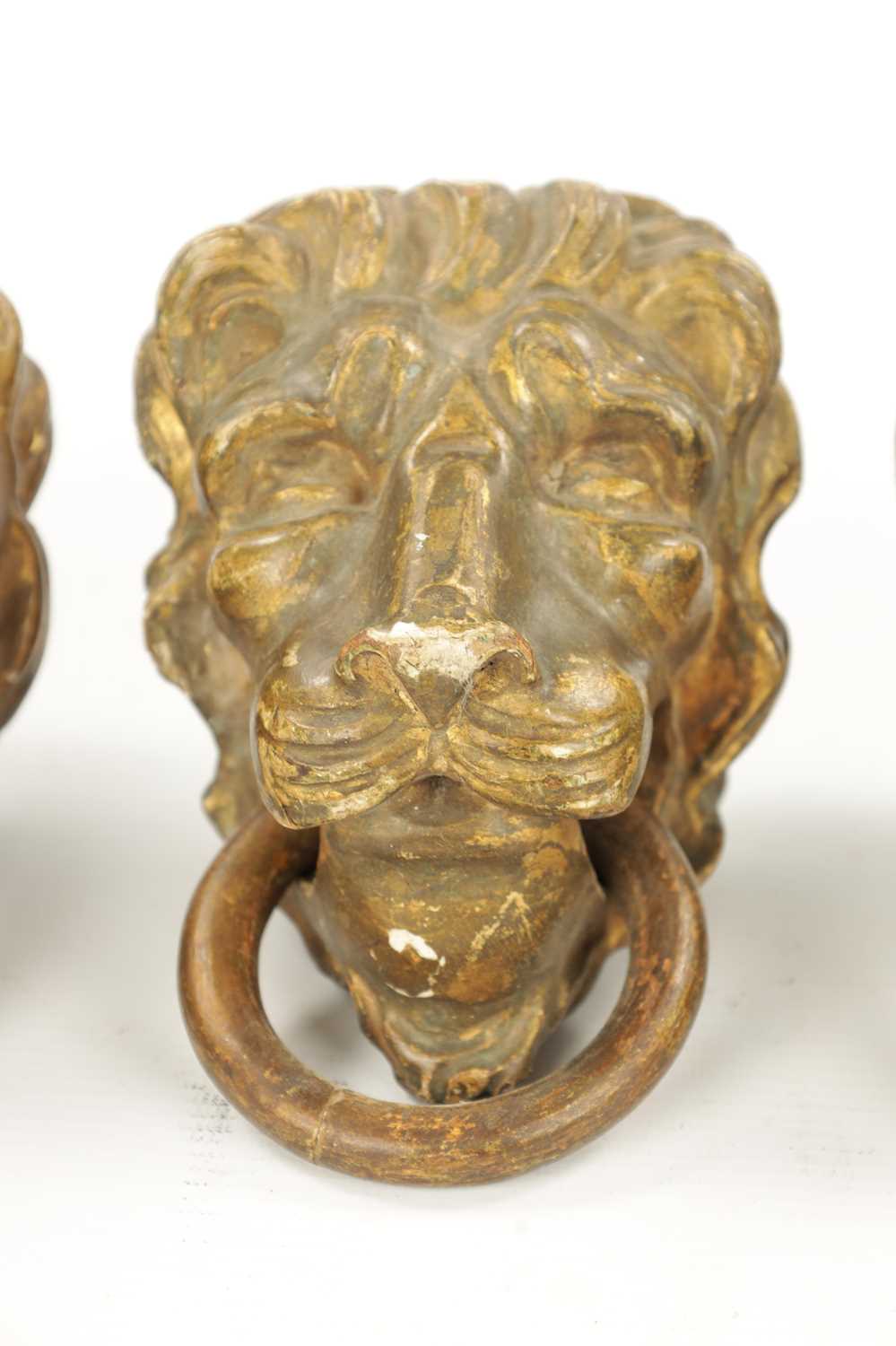 A SET OF FOUR REGENCY CARVED GILTWOOD LION'S HEADS - Image 5 of 9