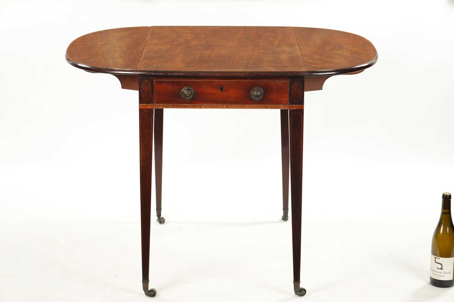 A GEORGE III MAHOGANY PEMBROKE TABLE OF SUPERB COLOUR AND PATINA - Image 6 of 11