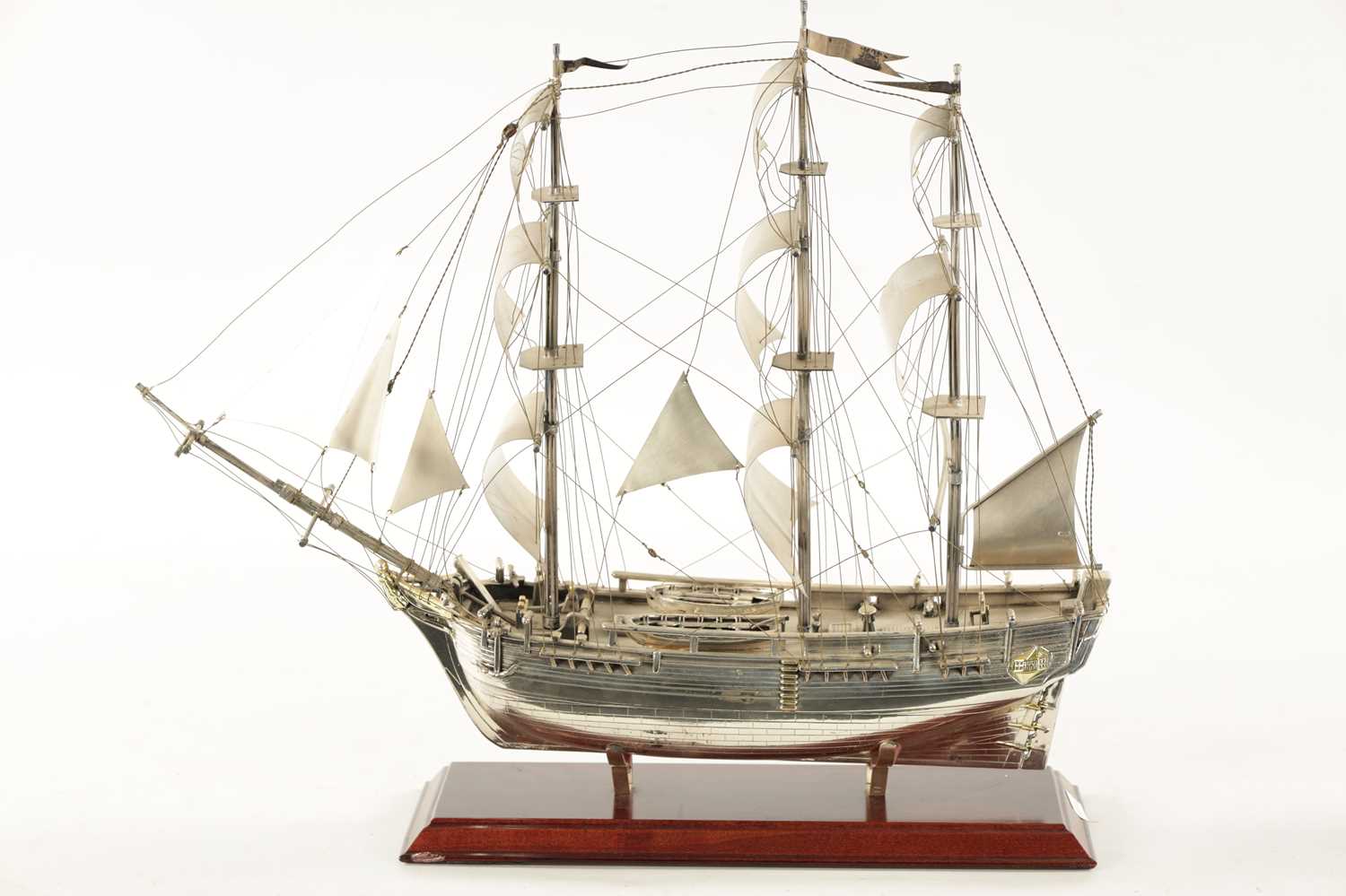 A 20TH CENTURY SILVER MODEL OF THE FAMOUS HMS BOUNTY SHIP - Image 10 of 11