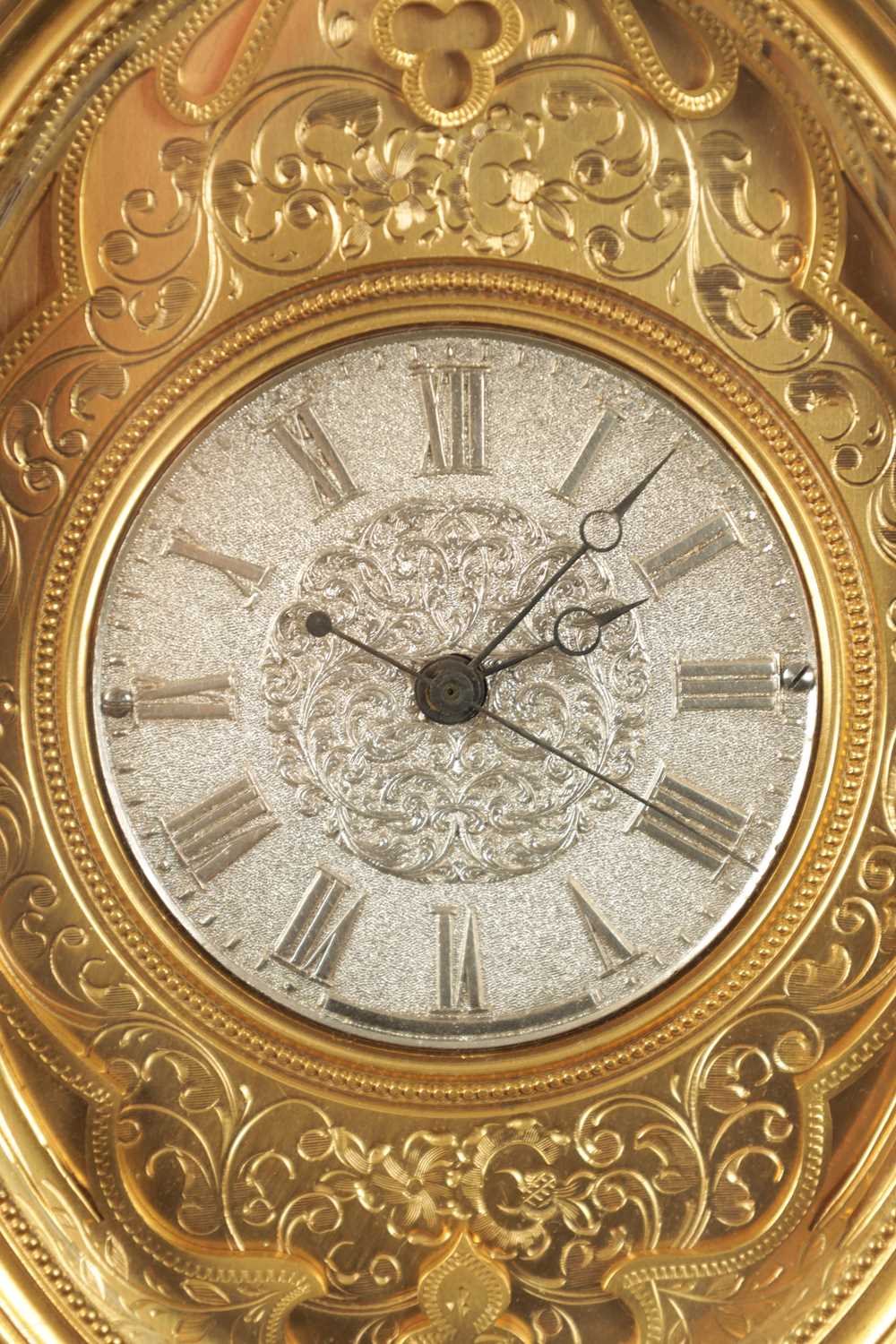 A 19TH CENTURY FRENCH ORMOLU STRUT CLOCK - Image 4 of 8