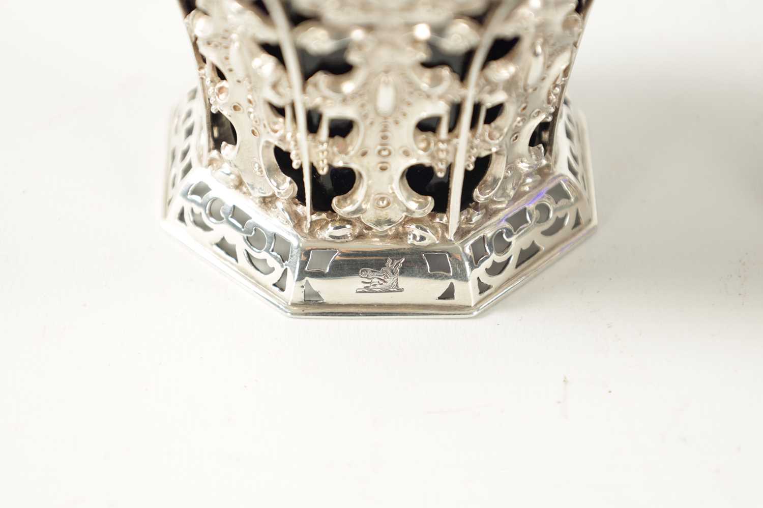 A PAIR OF MID 19TH CENTURY SILVER SWEET BASKETS - Image 2 of 7