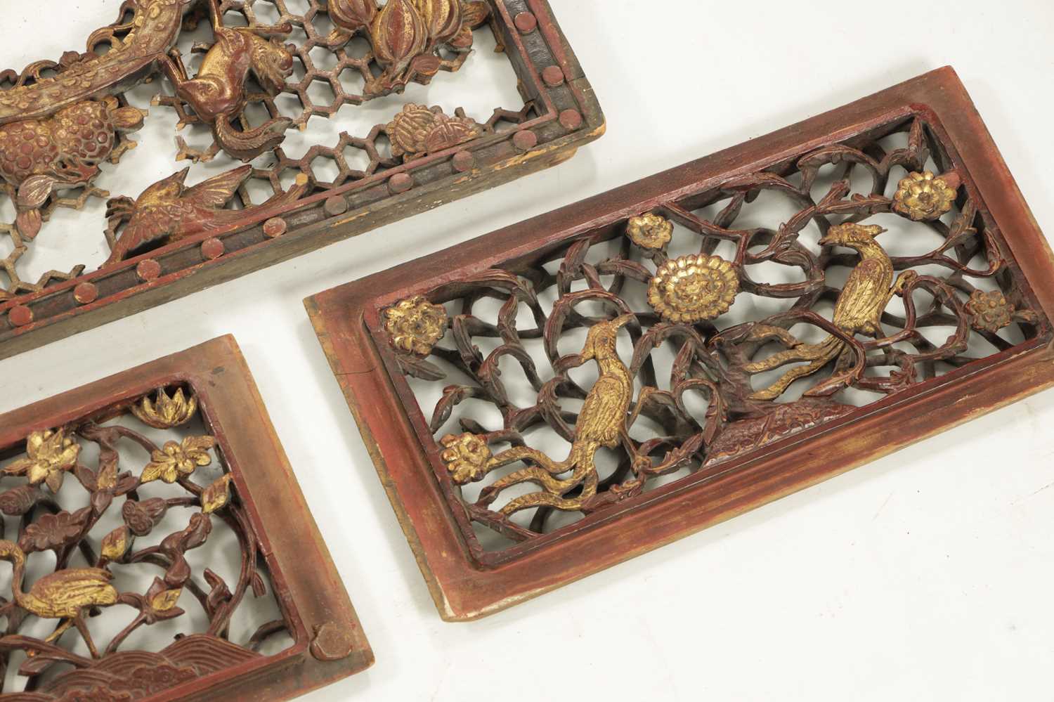 A SELECTION OF FIVE CARVED CHINESE PANELS - Image 5 of 6