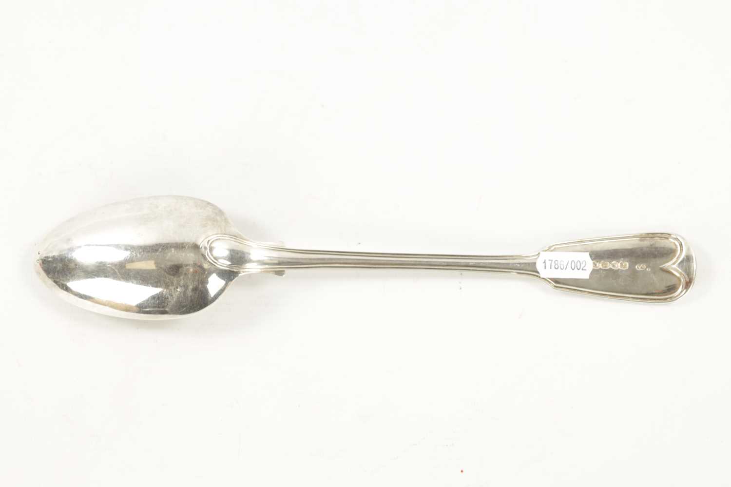 A VICTORIAN SILVER FIDDLE AND THREAD PATTERN STRAINING SPOON - Image 6 of 7